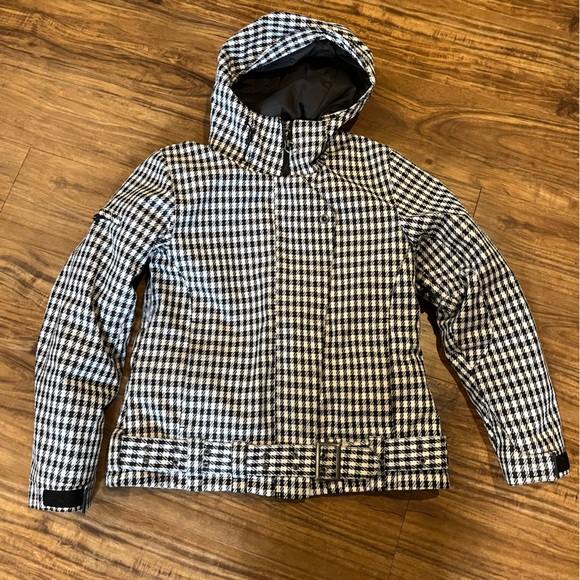 Winter jacket - Picture 1 of 6